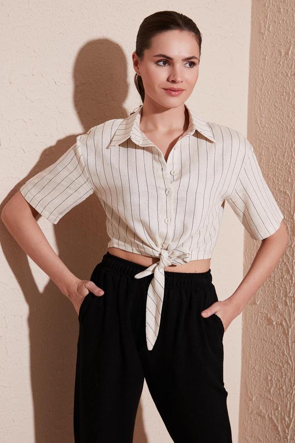 Lela Keten Görünümlü Bağlamalı Kısa Kollu Crop Bayan Gömlek 611AU007 EKRU - Image 1