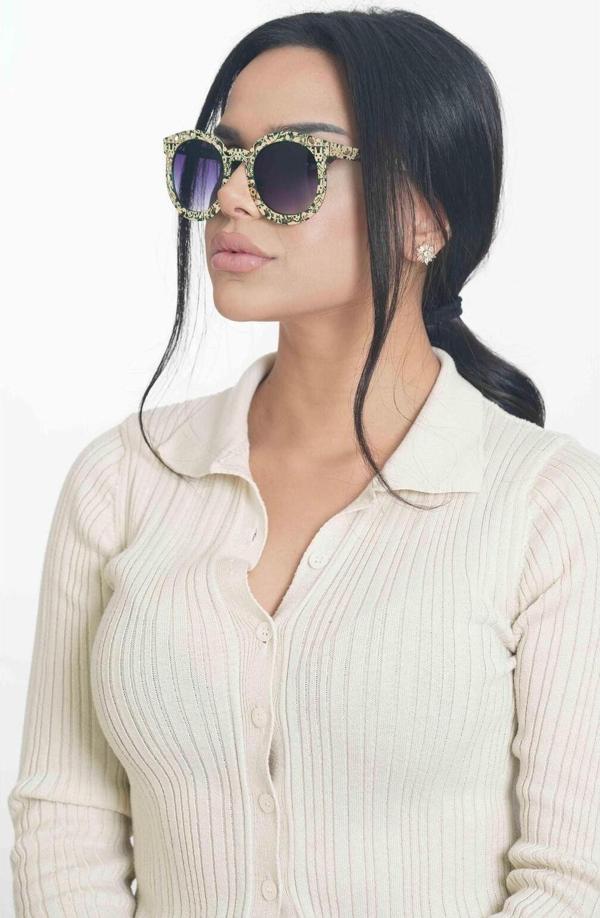 Angel Eyes Kadın Güneş Gözlüğü Oval Tasarım Gold Işlemeli Çerçeve Siyah Cam - Image 1