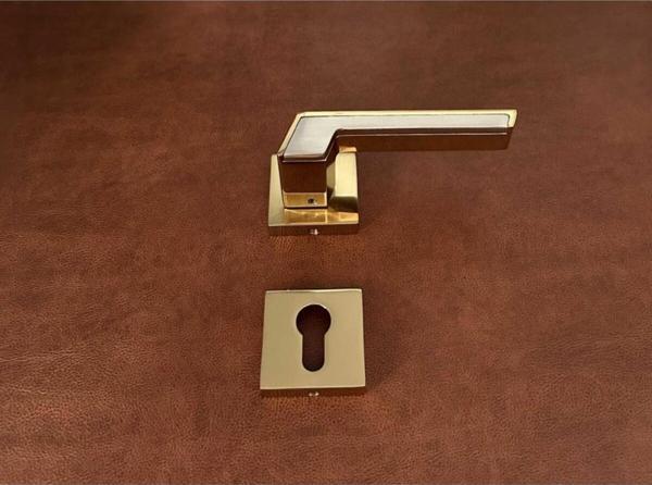 Albatros Volvo İnox Gold Kare Rozetli Yale Çelik Kapı Kolu 1 Takım - Image 1