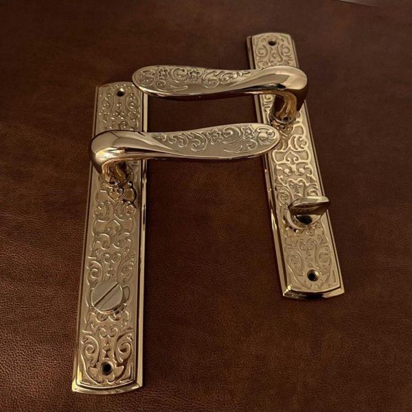 Özen Handles İmza Titanyum ZK19 Zamak Aynalı Wc Banyo Kapı Kolu Sağ Basar 1 Takım - Image 1