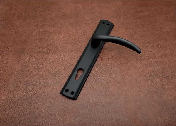 Trim Mat Siyah Lüx Aynalı Yale Çelik Kapı Kolu 1 Takım - Image 1