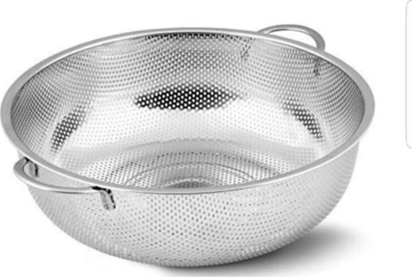 BALSA Paslanmaz Çelik Makarna Süzgeçi 26 Cm Metal Kulplu Kevgir - Image 1