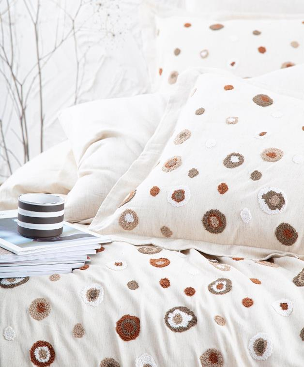 Ecocotton Lal Pamuk Keten Panç Nakışlı Çift Kişilik Bej Nevresim Takımı - Image 1