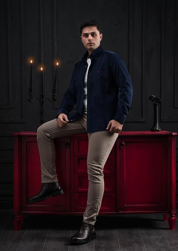 Paul Martin Regular Fit İnce Fitilli Yaka Düğmeli Pamuklu Erkek Kadife Gömlek - Image 1