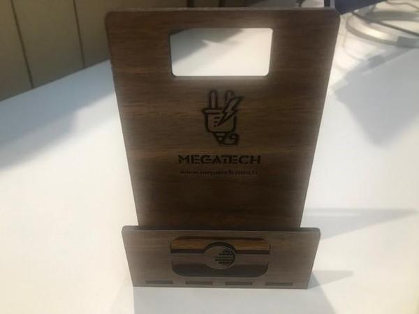 Megatech Ahşap Telefon Tutucu - Image 1