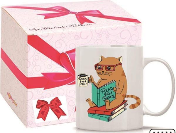 Kişiye Özel Kitap Okuyan Kedi Kalp Kulplu Özel Süblimasyon Baskılı Porselen Kupa Bardak Düz Kulp - Image 1