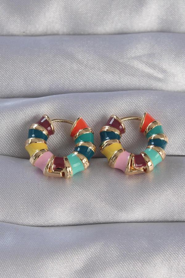 Pirinç Gold Renk Mineli Çok Renkli Kabartmalı Halka Küpe - TJ-BKP9077 - Image 1
