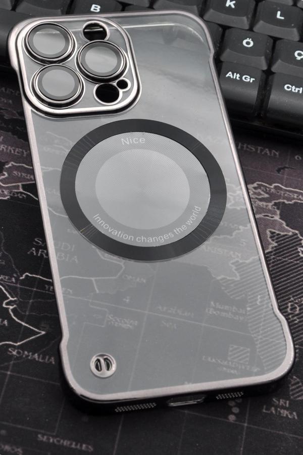 iPhone 13 Pro Uyumlu Siyah Renkli İnce Kenarlı Şeffaf Sert Kapak Kılıf - Image 1