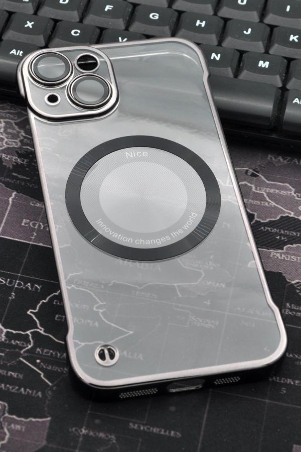 iPhone 13 Uyumlu Siyah Renkli İnce Kenarlı Şeffaf Sert Kapak Kılıf - Image 1