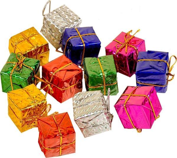Yıllbaşı Çam Ağacı Süsü Hediye Paketi Figürlü Noel Ağacı Süsü 12 Li 3 cm - Image 1