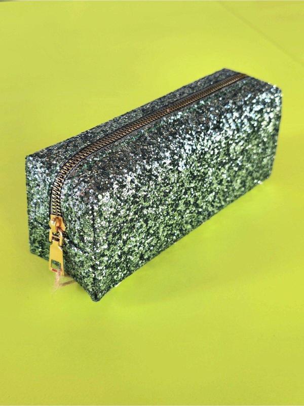 Premium Zümrüt Simli Renkli Çanta Okul Kalemlik Makyaj Çantası Fermuarlı Plaj El Çantası 20x9x6 Cm Koyu Yeşil - Image 1
