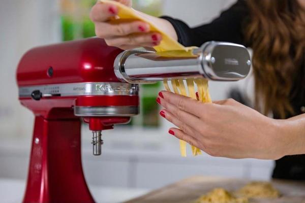 KitchenAid 5KSMPRA 3 Parça Hamur Silindiri Ve Makarna Kesici Aksesuar - Image 1