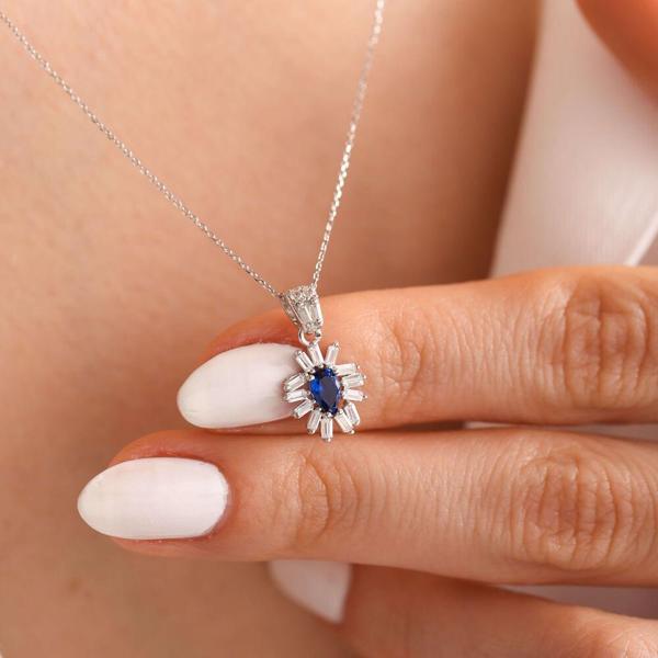 Beyaz Altın Safir Kolye Baget Tasarım - Image 1