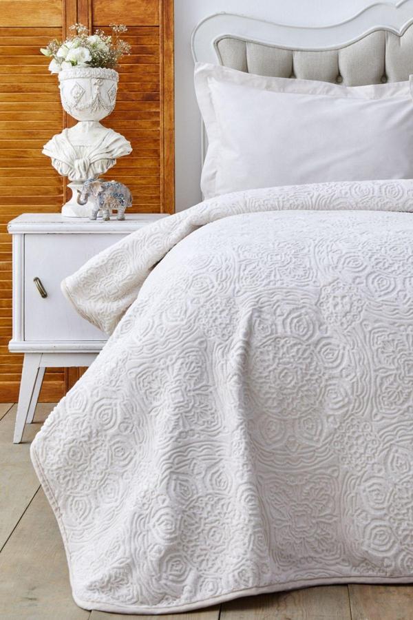 Karaca Home Scala Gri Tek Kişilik Embosy Battaniye - Image 1