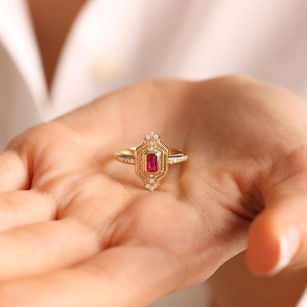 14 Ayar Altın Ruby Yüzük Özel Tasarım Coral - Image 1