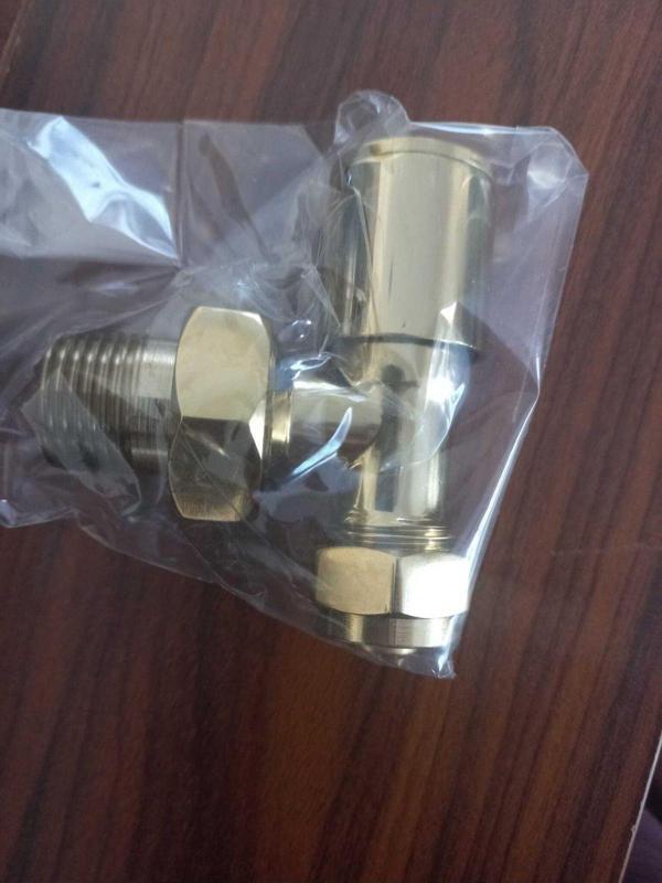 Decopan Lak Gold Kaplama Köşe Radyatör Vanası Pex  - Image 1
