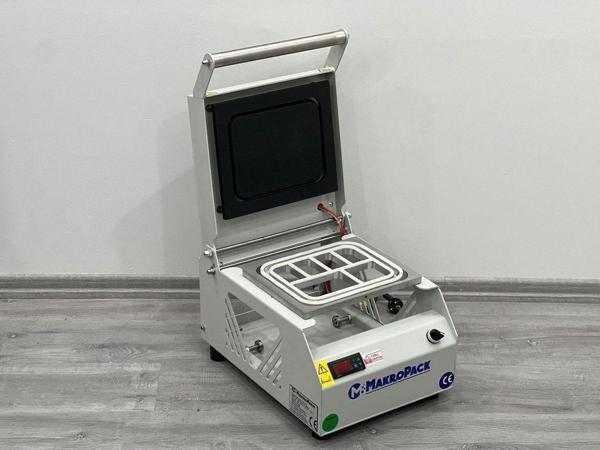 Makropack Kase Kapatma Makinesı Yemek Tabldot Kapatma Makinesı 6 Bölmeli Gri - Image 1