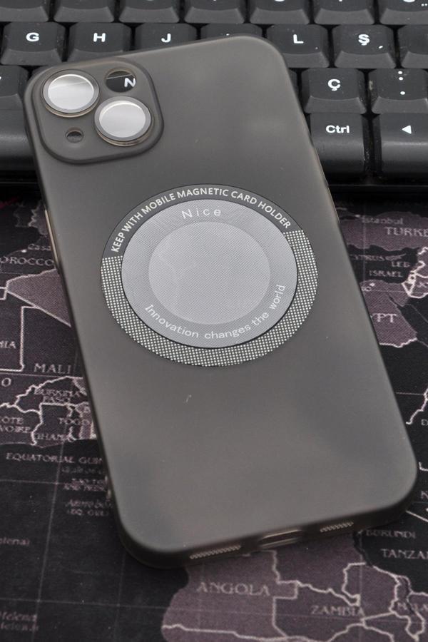 iPhone 14 Uyumlu Siyah Renkli Yarı Şeffaf İnce Sert Kapak Kılıf Kamera Lens Korumalı - Image 1