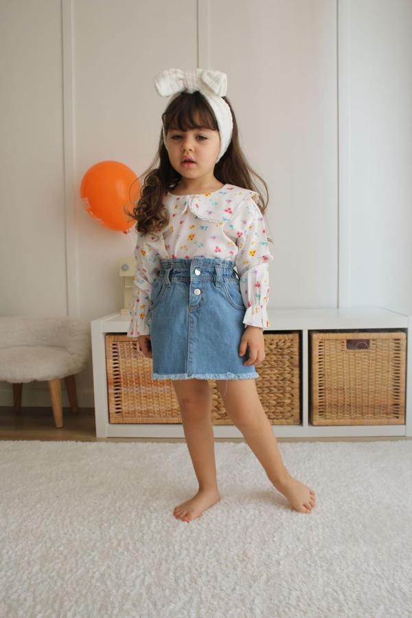 KIZ ÇOCUK DESENLİ BEBE YAKALI KOT ETEKLİ İKİLİ TAKIM - Image 1