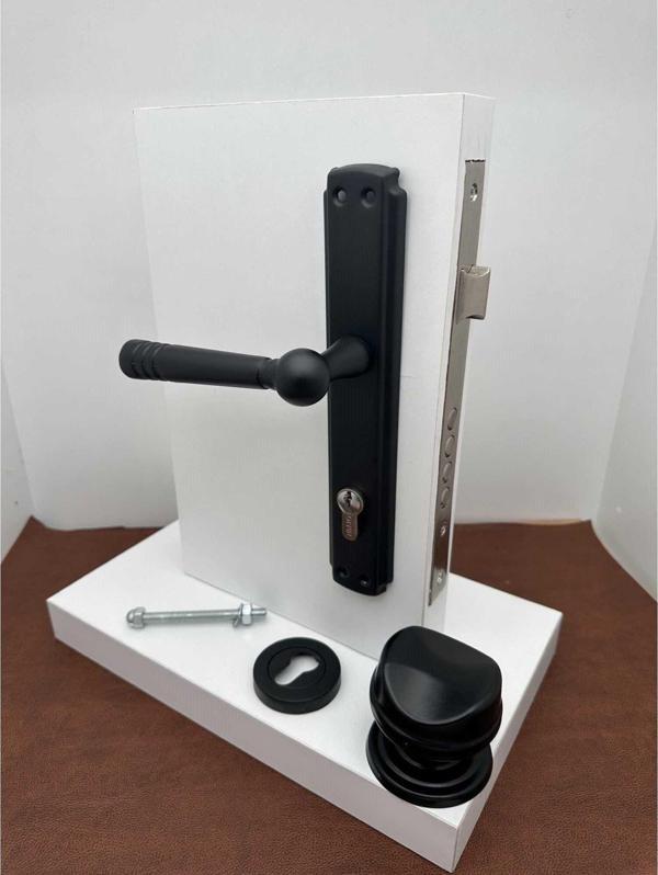 Osmanlı Mat Siyah Çelik Kapı Kolu Sol Basar + Tokmak Ve Alt Rozeti (Kilit Hariçtir) - Image 1