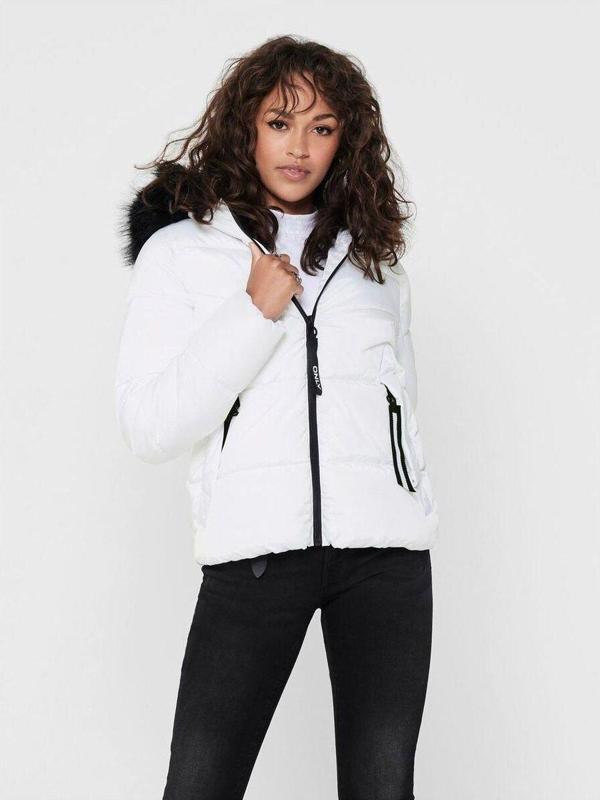 Only Monica Short Kadın Beyaz Mont - Image 1