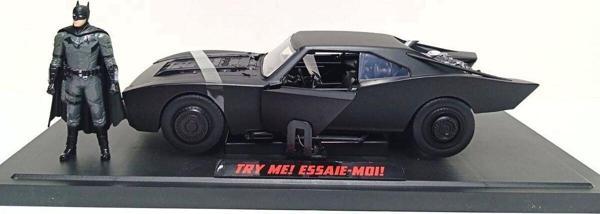 Jada Toys 1:18 Batmobile & Batman Figürlü Model Işıklı - Image 1