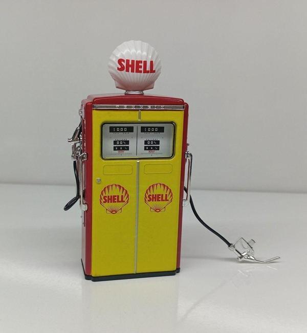 Green Dianomi 1:18 Shell Yakıt Pompası 12 Cm Yüksekliği 4 Cm Uzunluğunda Metal Model - Image 1