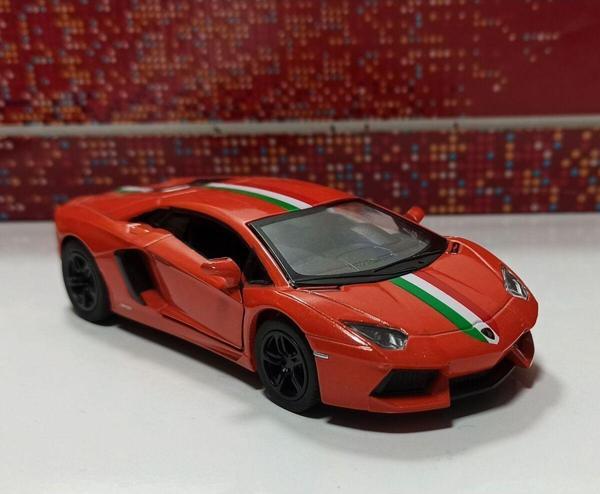 Kinsmart 1:38 Lamborghini Aventador Lp700-4 Çek Bırak Metal Araba - Image 1