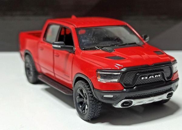 Kinsmart 1:46 2019 Ram Rebel 1500 Pick-Up - Image 1