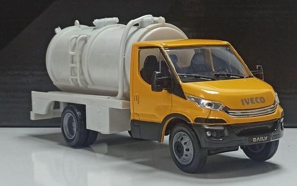 New Ray 1:36 İveco Otoyol Kamyonet - Image 1