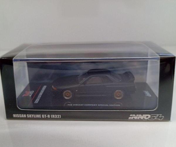 Inno Dianomi İnno 1:64 Nissan Skyline Gt-R R32 Mat Siyah - Image 1