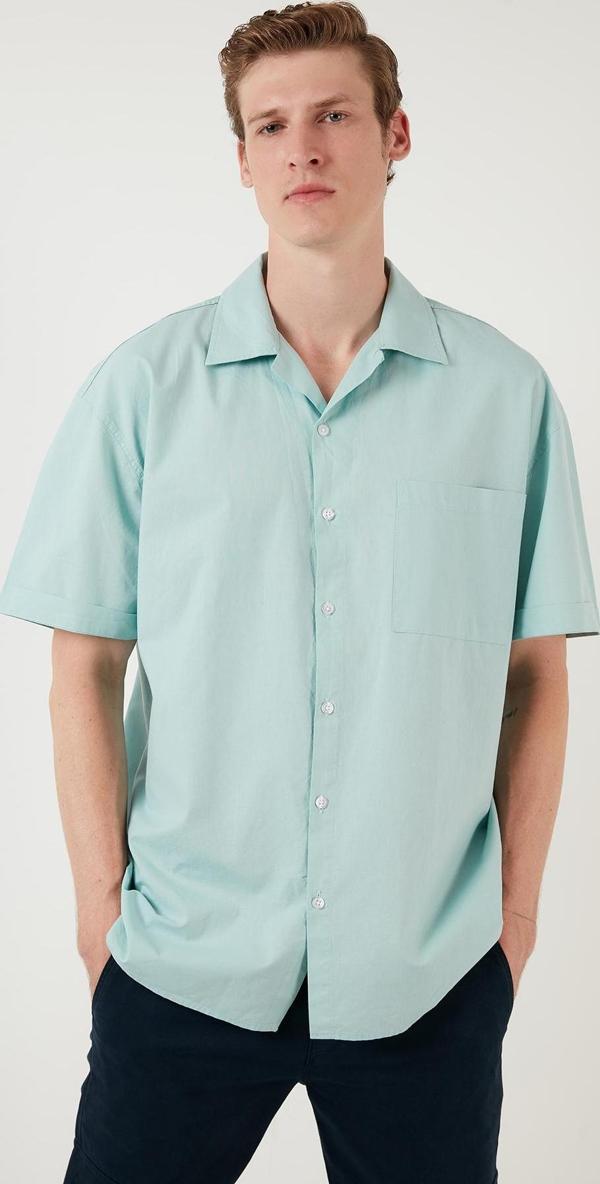 Buratti Oversize Fit Kısa Kollu Tek Cepli Apaş Yaka Erkek Gömlek CF21194664 ELMA YEŞİLİ - Image 1