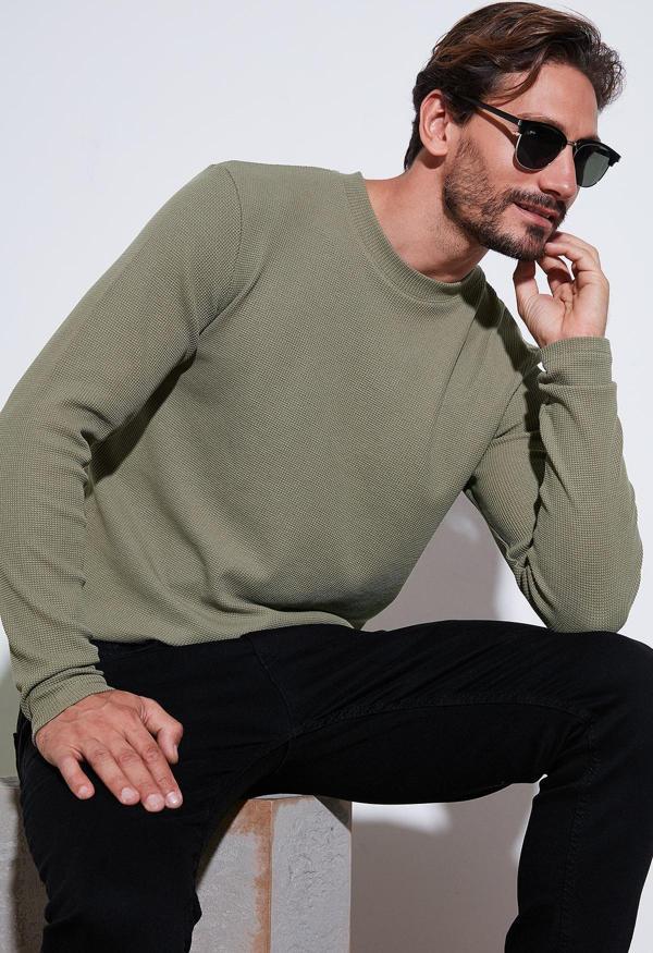 Buratti Pamuklu Bisiklet Yaka Slim Fit Basic Erkek Sweat 5905073 Vizon Yeşili - Image 1