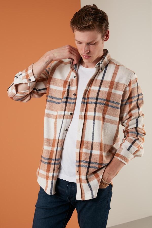 Buratti Pamuklu Ekoseli Slim Fit Kışlık Erkek Gömlek CF23W114662 EKRU-TABA - Image 1