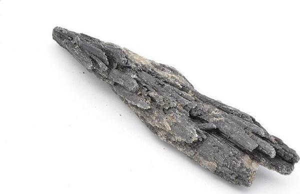 Hakiki Doğal Siyah Kyanit Taşı Kaya Parçası 27 Gram - Image 1