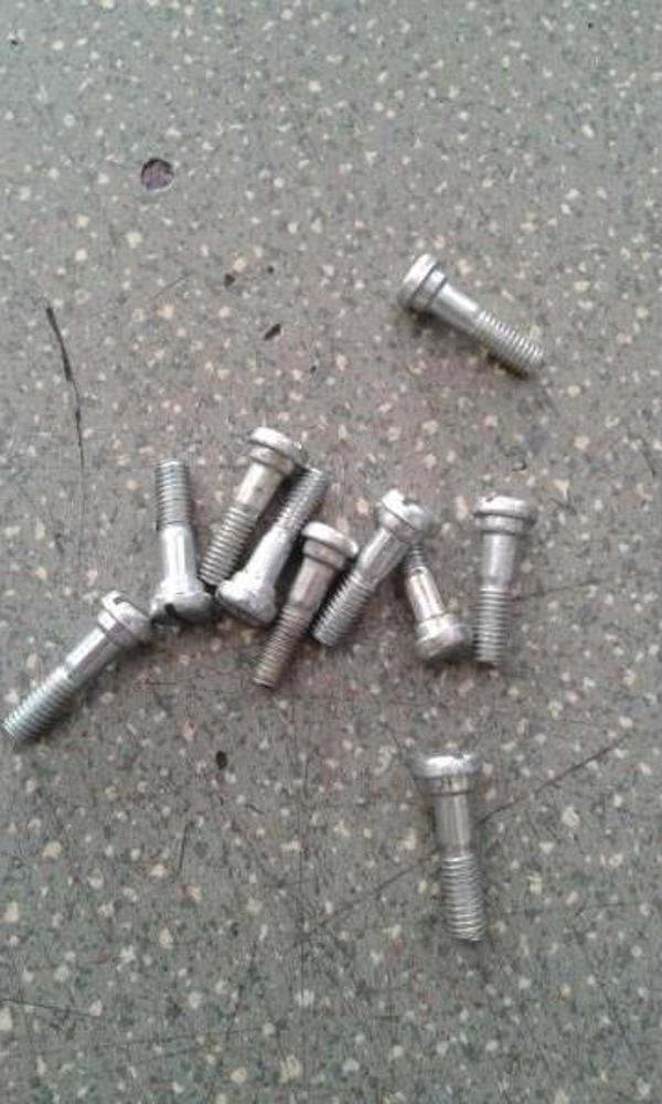 Mobylette Mobylette Av-7 Sol Kütük - Jikle Vidası - Image 1