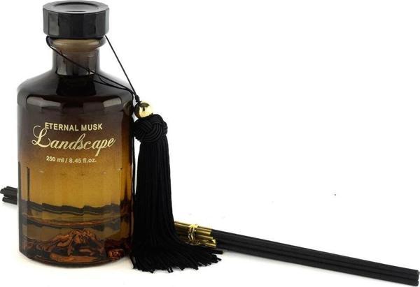 Mikasa Moor Flock Eternal Musk Oda Kokusu 250ml - Image 1