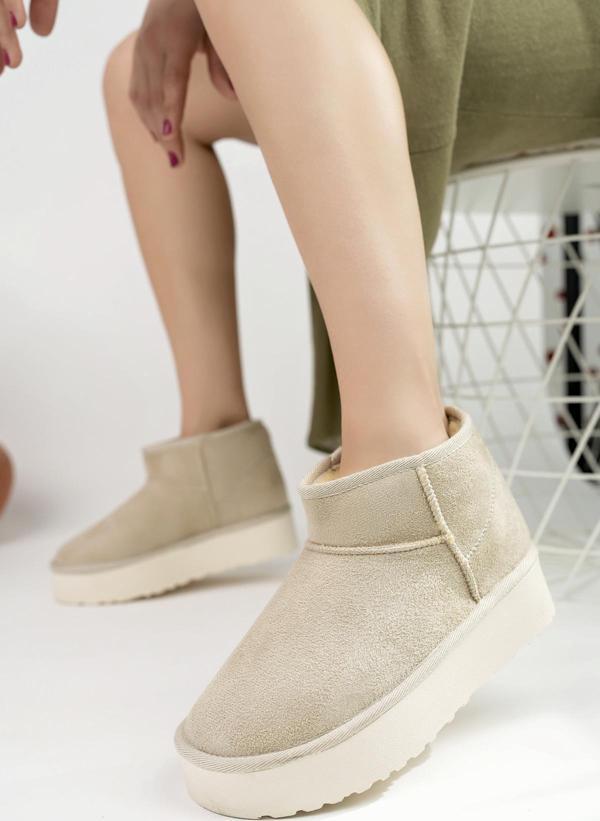 Xstreet 101 SOPHIE Dolgu Taban Kısa Kadın Bot Yünlü Bot - Image 1