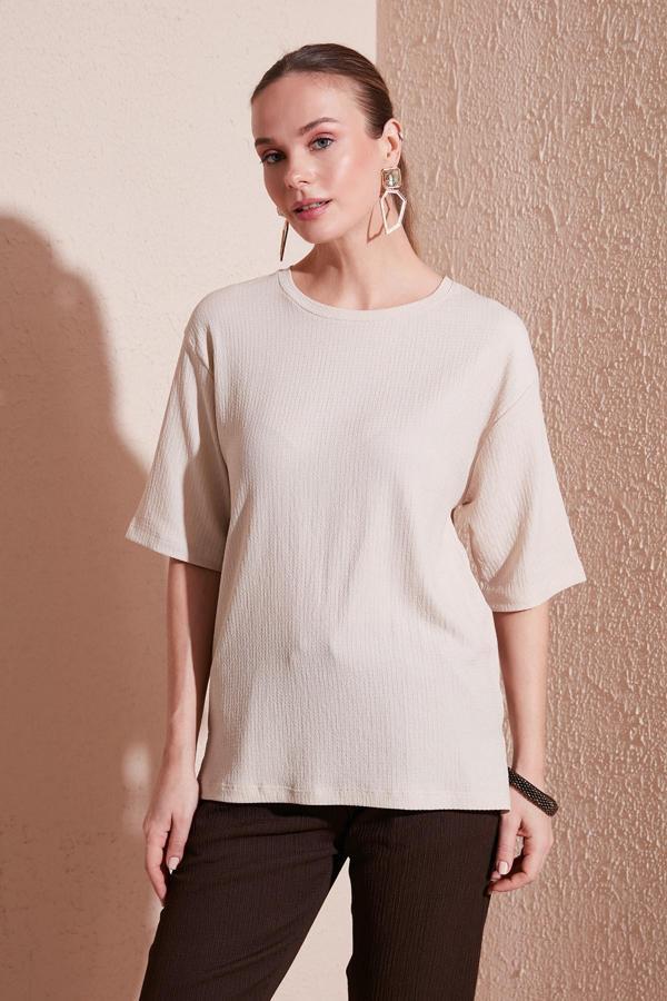 Lela Bisiklet Yaka Yırtmaç Detaylı Bürümcük Kumaş Bayan Bluz 5865365 TAŞ - Image 1