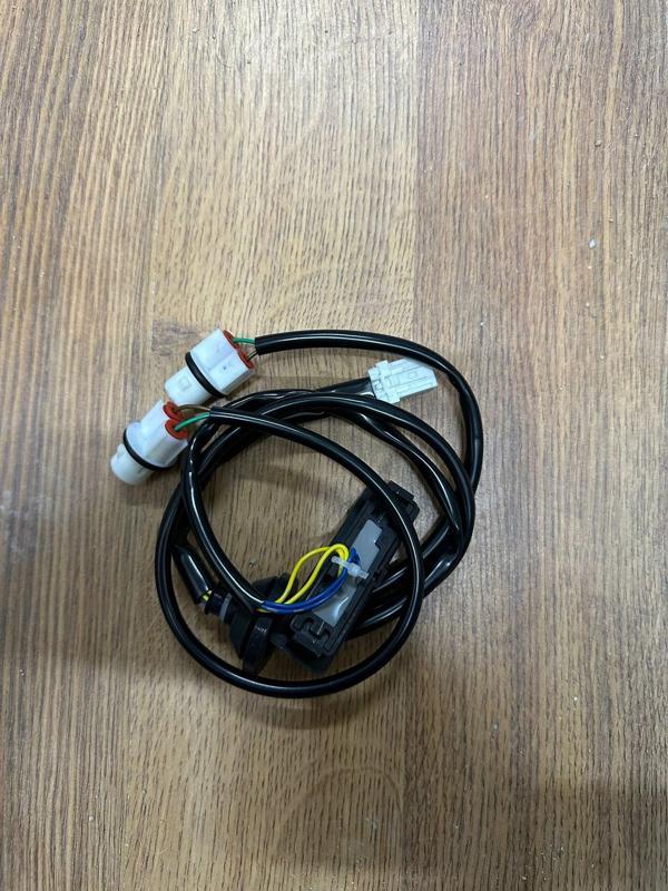 Nissan Juke Bagaj Açma Düğmesi Çift Buton 2010-2017 - Image 1