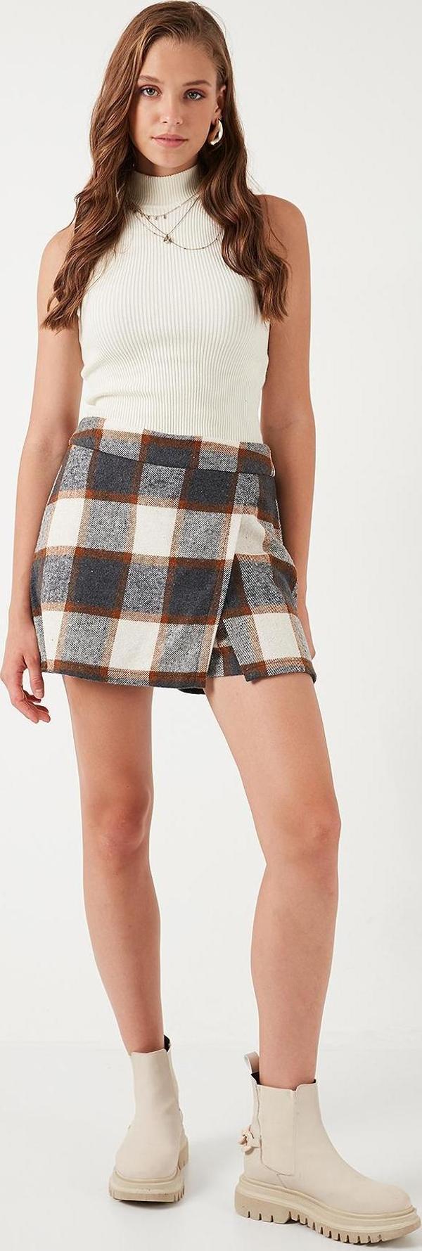 Lela Pamuk Karışımlı Regular Fit Kışlık Bayan Şort Etek 61100015 GRİ - Image 1