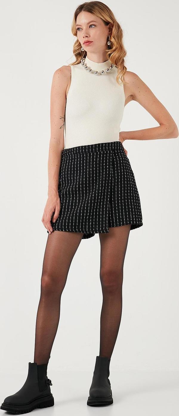 Lela Desenli Kışlık Mini Bayan Şort Etek 611SR00080 SİYAH - Image 1