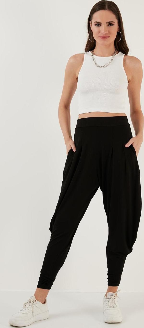 Lela Yüksek Bel Rahat Kesim Cepli Şalvar Bayan Pantolon 5865027 SİYAH - Image 1