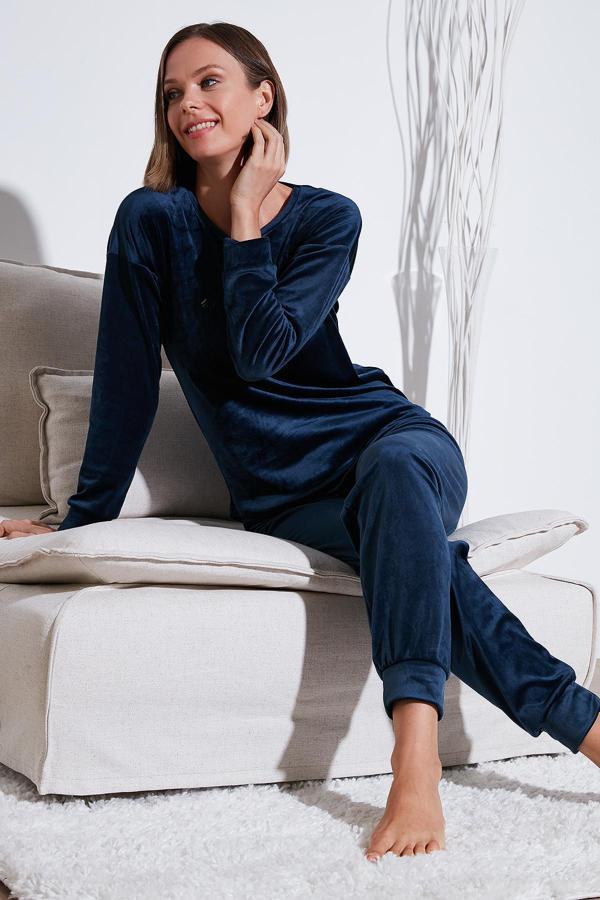 Lela Standart Fit Bisiklet Yaka Yumuşak Kadife Bayan Pijama Takımı 6094201 LACİVERT - Image 1