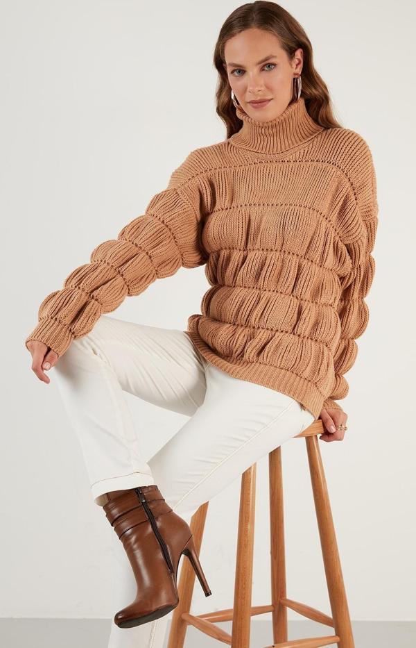 Lela Boğazlı Büzgülü Örme Bayan Kazak 4616108 CAMEL - Image 1