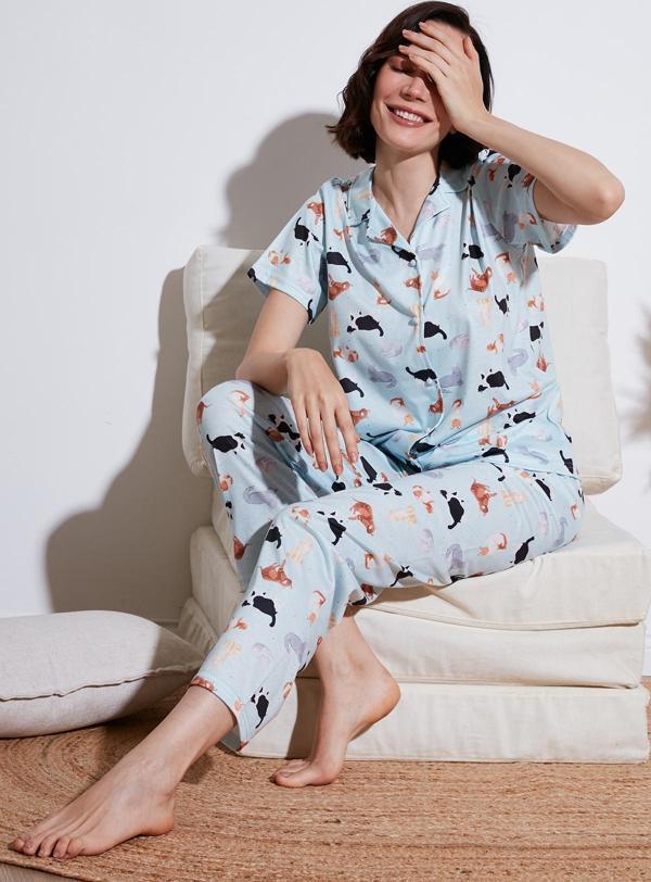 Lela Desenli Kısa Kollu Beli Lastikli Gömlek Yaka Dokuma Regular Fit Bayan Pijama Takımı 6571010 MİNT - Image 1