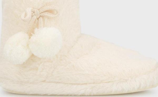 Lela Yumuşak Dokulu Peluş Ponponlu Bayan Panduf 6722003 EKRU - Image 1