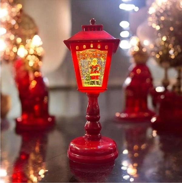 VIP DELUXE 22CM IŞIKLI MÜZİKLİ YILBAŞI FENERİ KIRMIZI NOEL BABALI SULU KAR KÜRESİ NOEL SOKAK FENERİ - Image 1