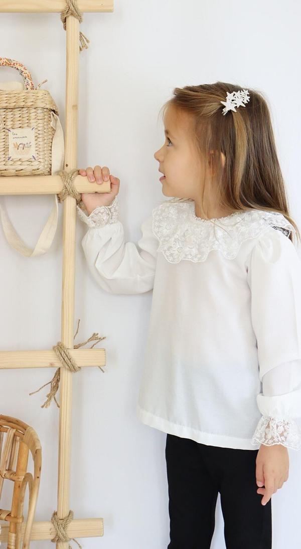 Parla Kids Kız Çocuk Ekru Dantel Detaylı Uzun Kollu Çıtçıtlı Bluz Gömlek Body - Image 1