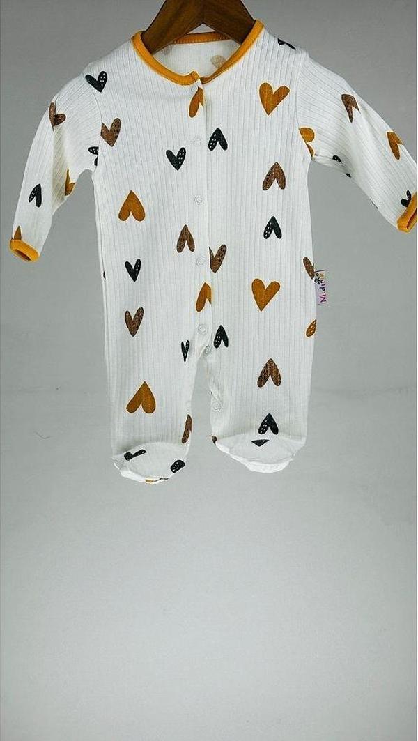 Kalpli Patikli Uzun Kollu Çıtçıtlı %100 Pamuklu Kız Bebek Tulum - Image 1